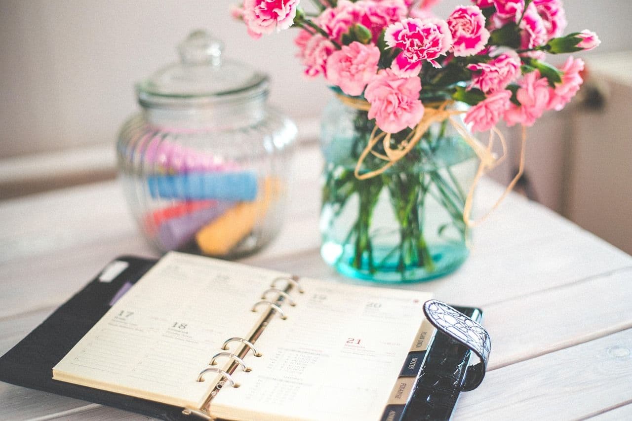 Cara Mudah Atur Jadwal Booking MUA dengan Sistem Online